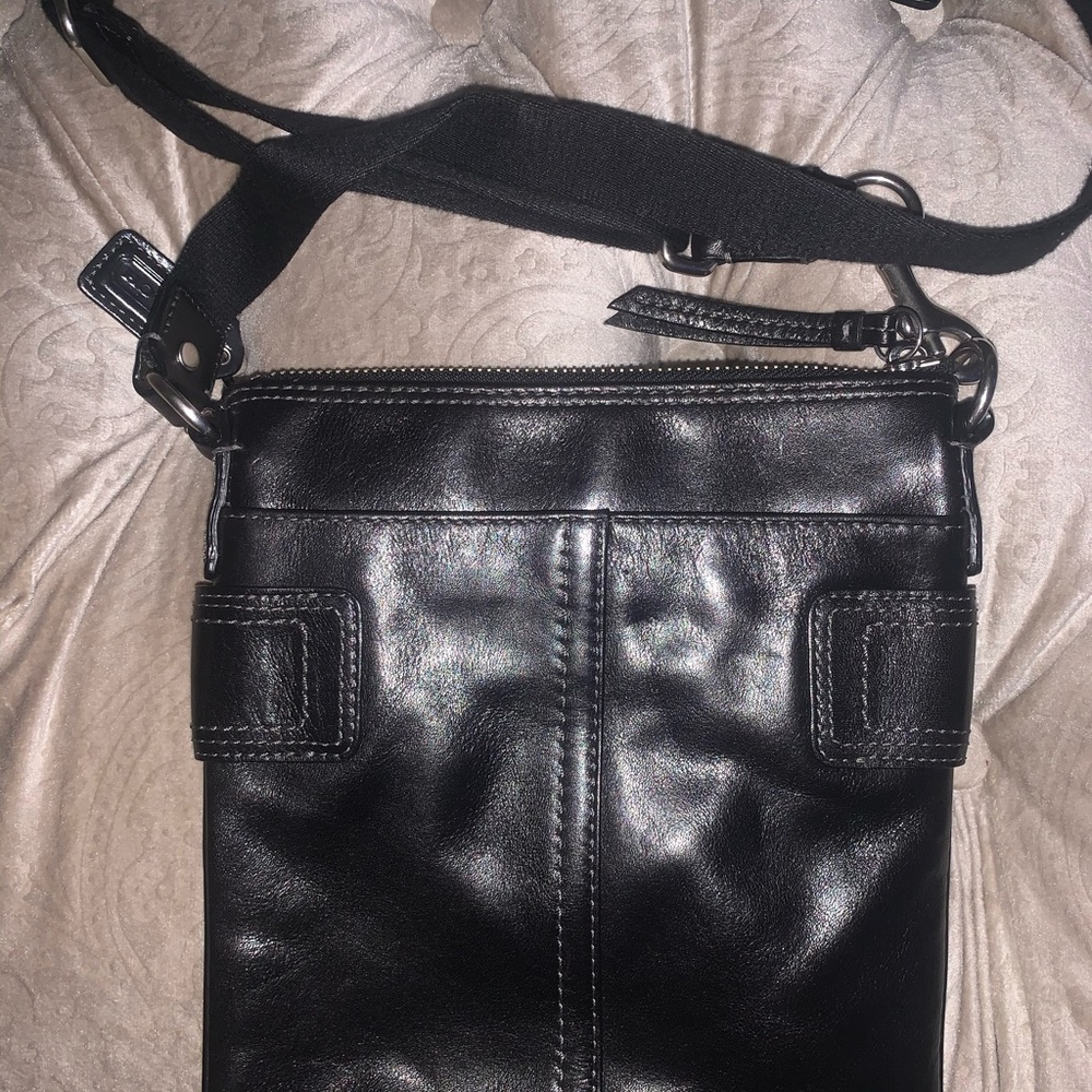 Coach - Picture 2 of 6